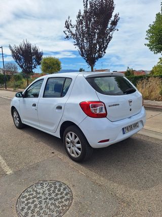Dacia Sandero 2014