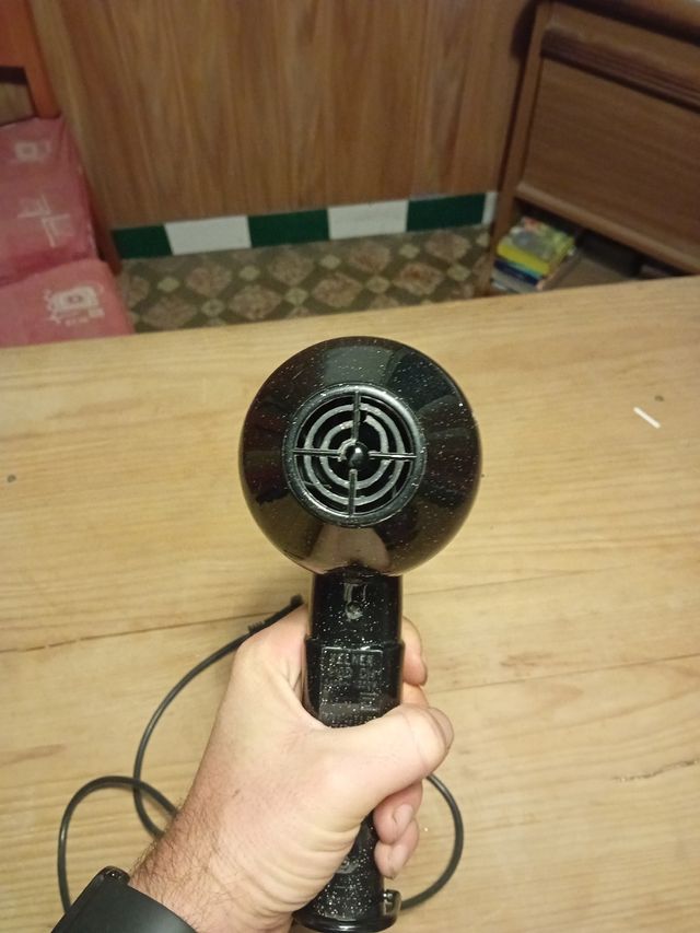 Secador pelo negro
