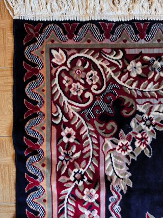 Tappeto vintage rosso e nero
