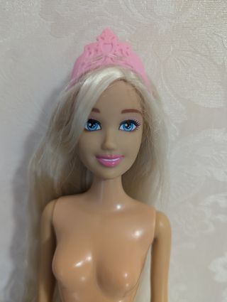Barbie con capelli lunghissimi