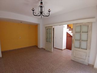 Casa adosada en venta en Gerena