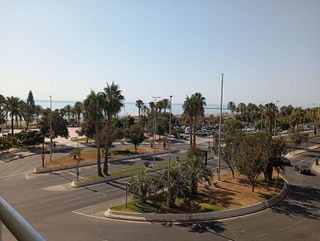 Piso en alquiler en Parque Mediterráneo - Santa Paula en Málaga