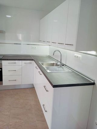 Piso en alquiler en Parque Mediterráneo - Santa Paula en Málaga