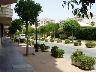 Piso en alquiler en Parque Mediterráneo - Santa Paula en Málaga