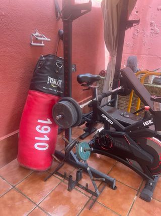 Máquina multifuncional, bici estática + pack muscu