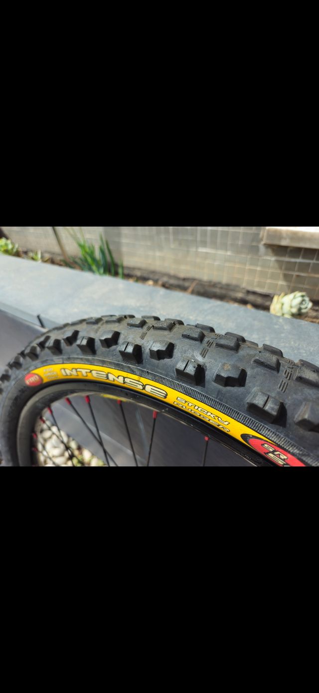 Rodas Intense 26" downhill