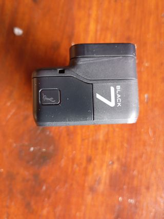 Cámara fotos GoPro Hero7 Black.