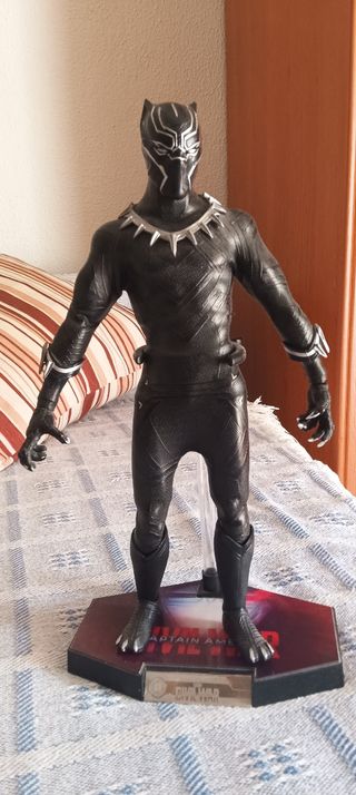 Figura Black Panther 1/6