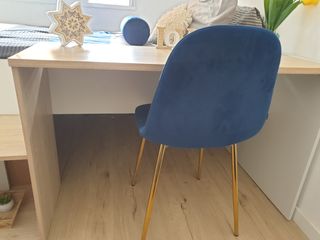 Cama 90cm c/escritorio y estanterias integrado