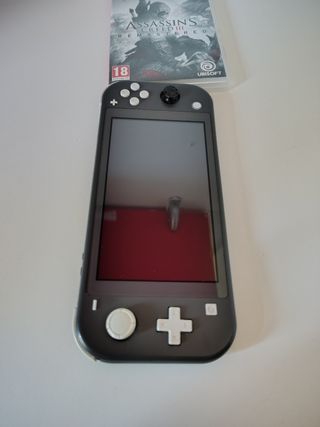 Nintendo Switch Lite Grigia + Assassin's Creed III