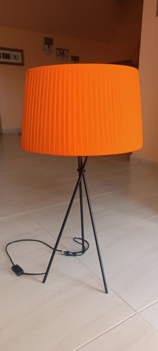 Lámpara mesa - Naranja y Negra