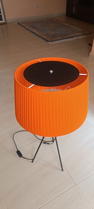 Lámpara mesa - Naranja y Negra