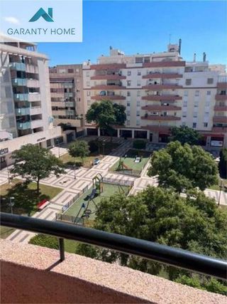 Piso en alquiler en Teatinos en Málaga