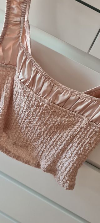 Top Bershka beige talla S