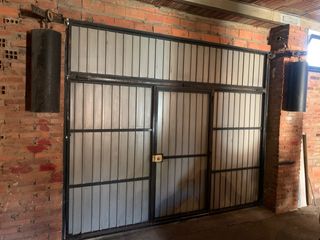 Puerta garaje, medidas 2,40x2,95