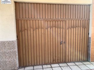 Puerta garaje, medidas 2,40x2,95