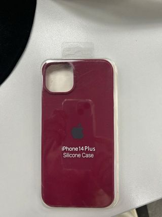 Custodia in silicone rosso per iPhone 14 Plus