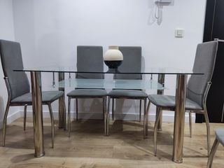 Mesa cristal 6 sillas grises