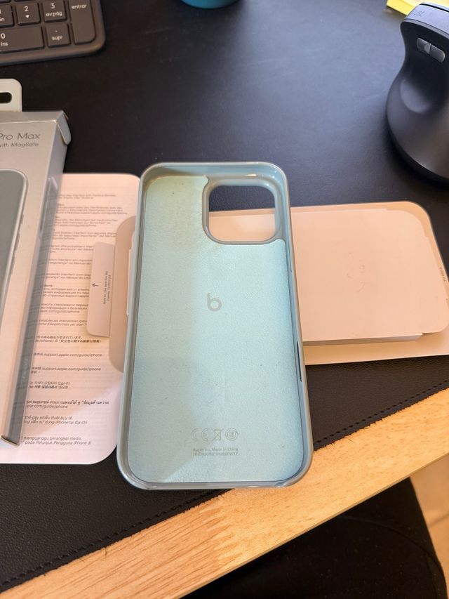 Funda iPhone 16 Pro Max  Original