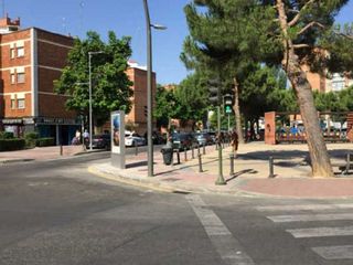 Local comercial en alquiler en Mariblanca - Villafontana en Móstoles
