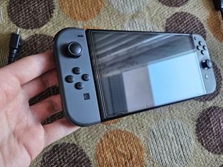 No negociable Nintendo Switch OLED Negra