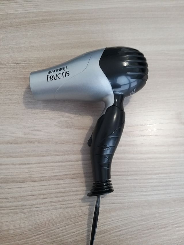 Phon e spazzola Garnier Fructis