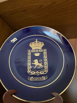 Plato Pamplona - Oro