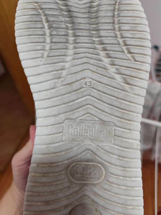 Zapatillas Callaghan 43 - Usadas