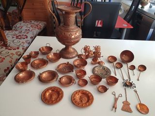 Miniaturas cobre: jarra + 35 piezas