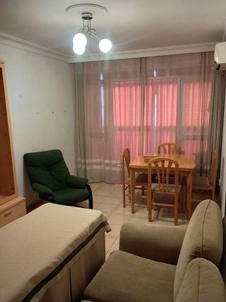 Piso en alquiler en Fontanal - San Carlos - San José en Sevilla