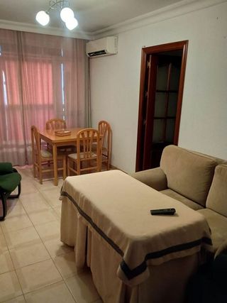 Piso en alquiler en Fontanal - San Carlos - San José en Sevilla