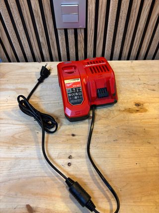 Cargador Milwaukee M18-12FC
