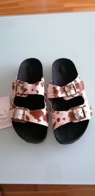 SANDALIAS PIEL BLANCO HUESO Y MARRON