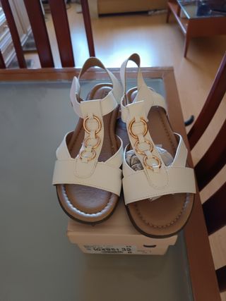 Sandalias blancas doradas talla 39