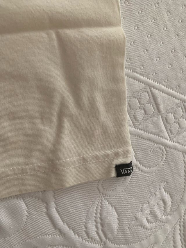 2  CAMISETAS VANS OF THE WALL TALLA S (SMALL)