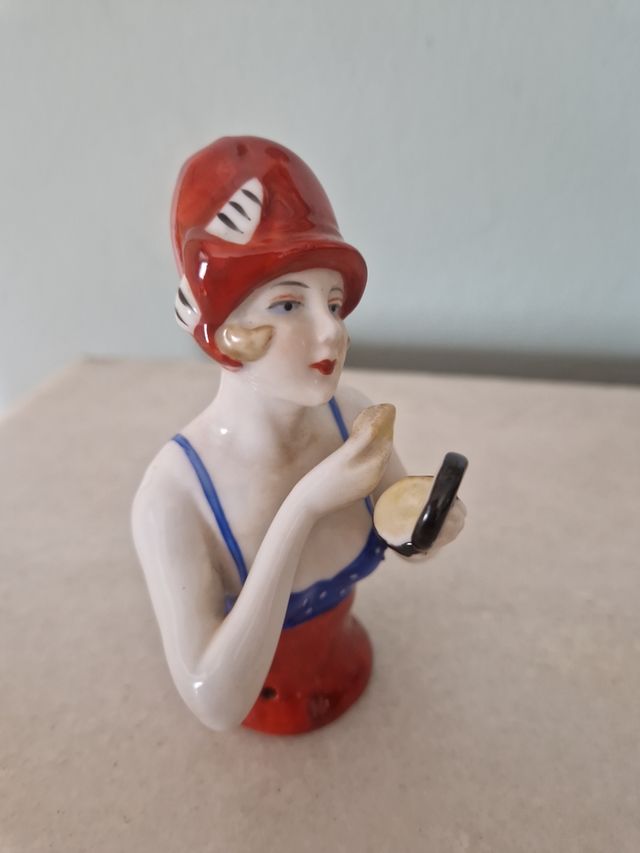 Antigua half doll art noveau