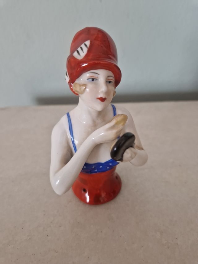 Antigua half doll art noveau