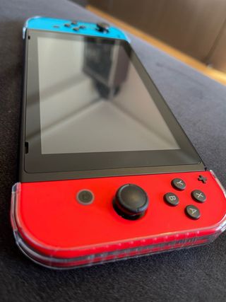 Nintendo Switch + 5 juegos