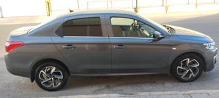 IMPECABLE CITROEN ELYSEE BLUEHDI SHINE 1.5 DIESEL