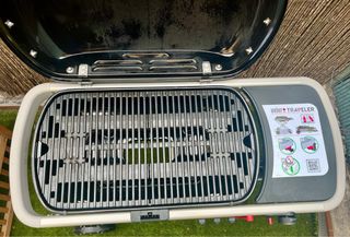 Weber Traveler: Parrilla de gas