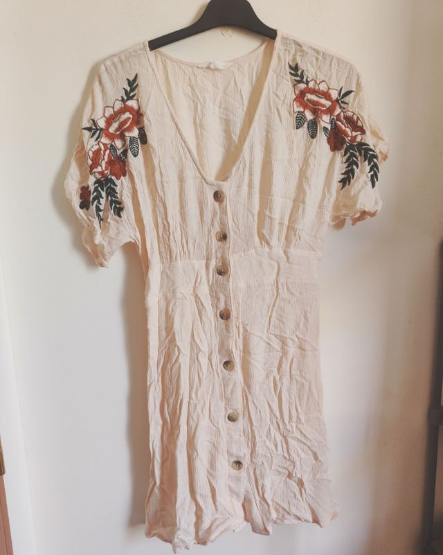 Vestido corto bordados