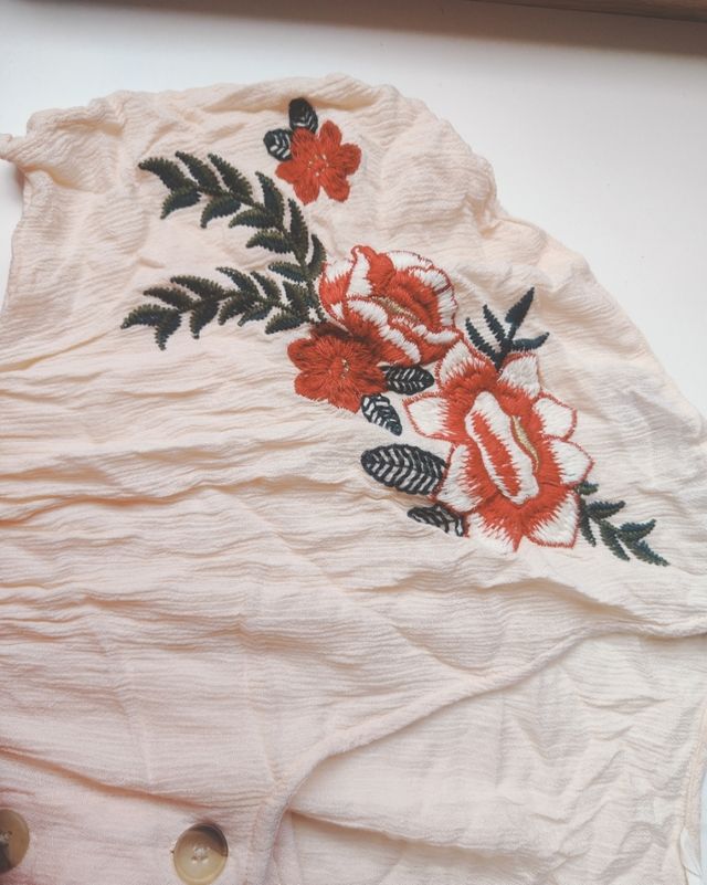 Vestido corto bordados