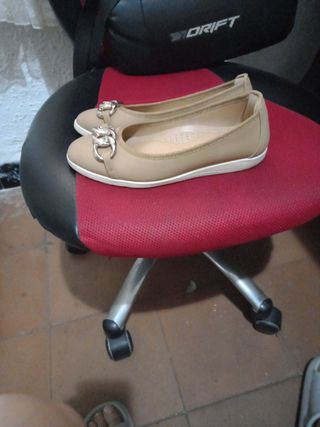 Zapatos mujer beige-dorado
Talla39