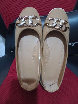 Zapatos mujer beige-dorado
Talla39