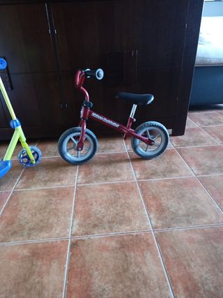 Patinete infantil + bici, juegos
