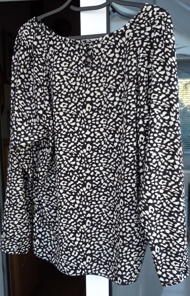 Blusa con stampa animalier taglia L - Bianco&Nero
