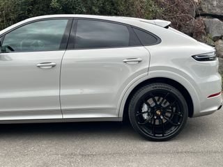 Porsche Cayenne Coupé Turbo 4.0 V8 Biturbo 550CV