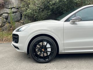 Porsche Cayenne Coupé Turbo 4.0 V8 Biturbo 550CV