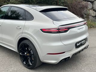 Porsche Cayenne Coupé Turbo 4.0 V8 Biturbo 550CV