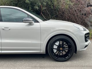 Porsche Cayenne Coupé Turbo 4.0 V8 Biturbo 550CV